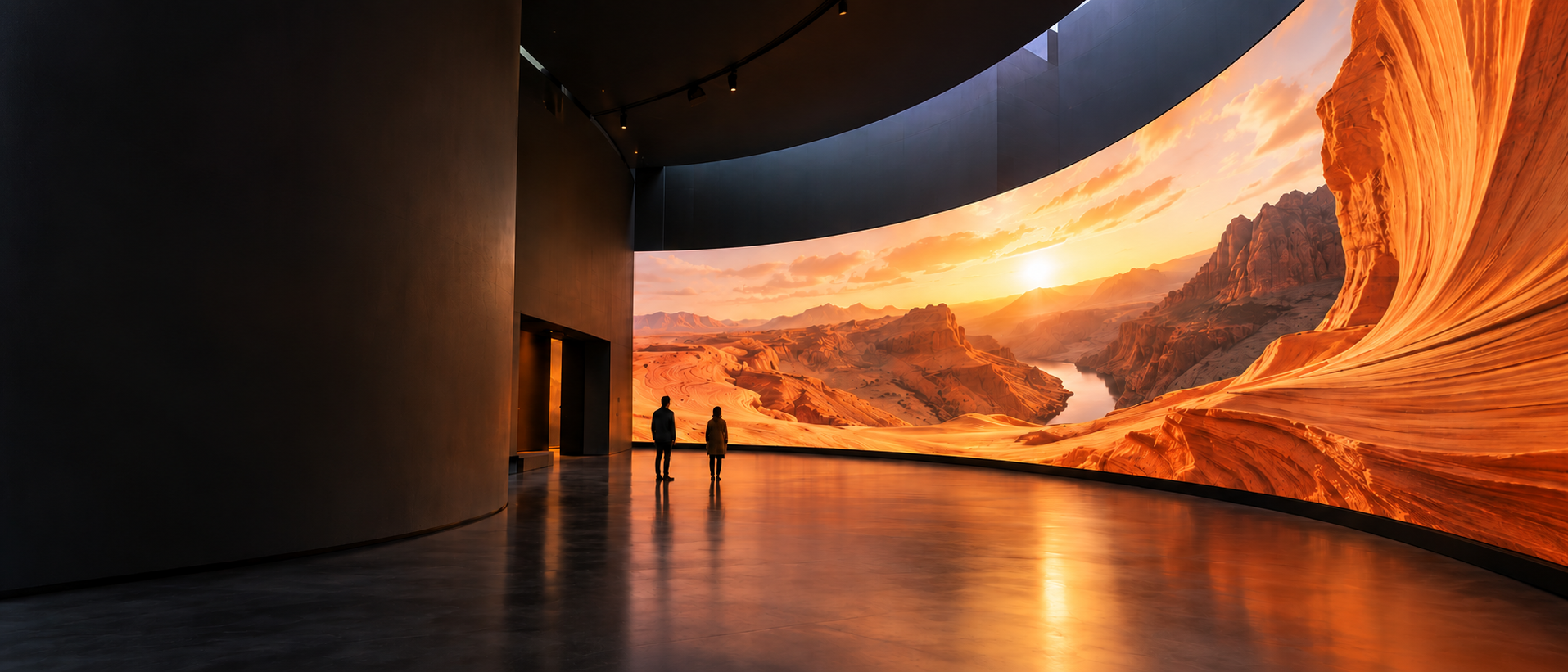 Immersive curved LED wall in a gallery